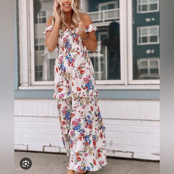 Express Dresses & Skirts - Express Floral White Maxi Dress XS